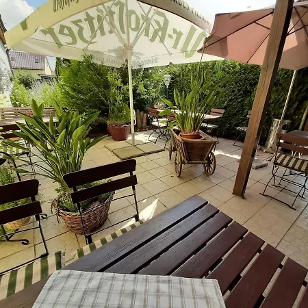 Gasthof&pension Zum Saalestrand 3*