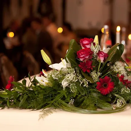 & Zum Saalestrand Bad Dürrenberg