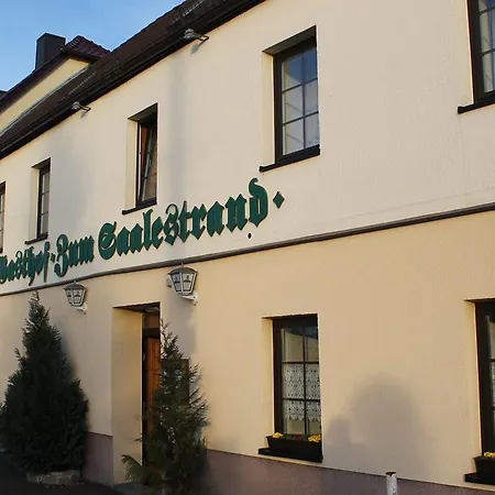 & Zum Saalestrand Affittacamere