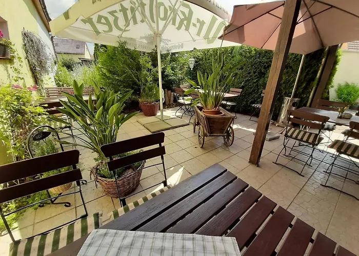 & Zum Saalestrand 3*