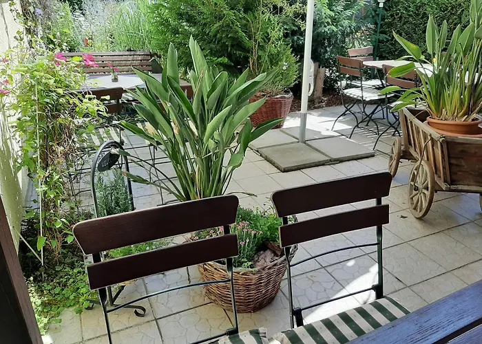 & Zum Saalestrand Guest house 3*